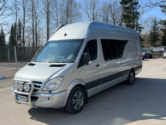 Mercedes-Benz  319CDI / Matkailuauto / Wc / Suihku / Liesi / Markiisi / Rahoitus